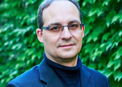 Mathematik-Professor Daniel Král kann mit der Alexander von Humboldt-Professur an die Universität Leipzig wechseln. Foto: Irina Matusevič (Instagram: @inem_photography) New Alexander von Humboldt Professor: Mathematician Daniel Král to join Leipzig University. Photo: Irina Matusevič