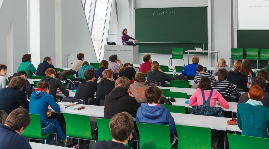 Vorlesung im Felix-Klein-Hörsaal