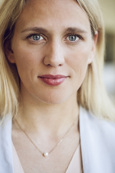 Prof. Dr. Elisa Hoven